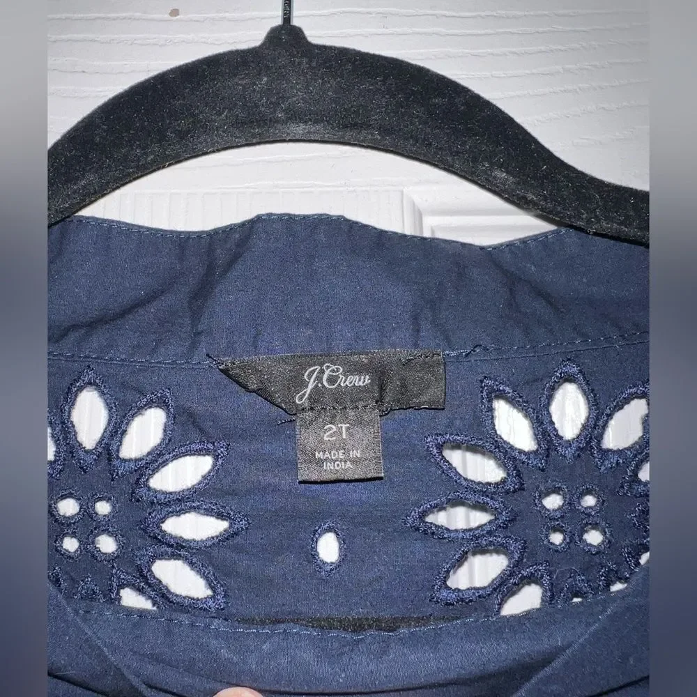 J.Crew Funnel neck Eyelet high Low Top navy blue Size 2 Tall ( XS TALL) EUC